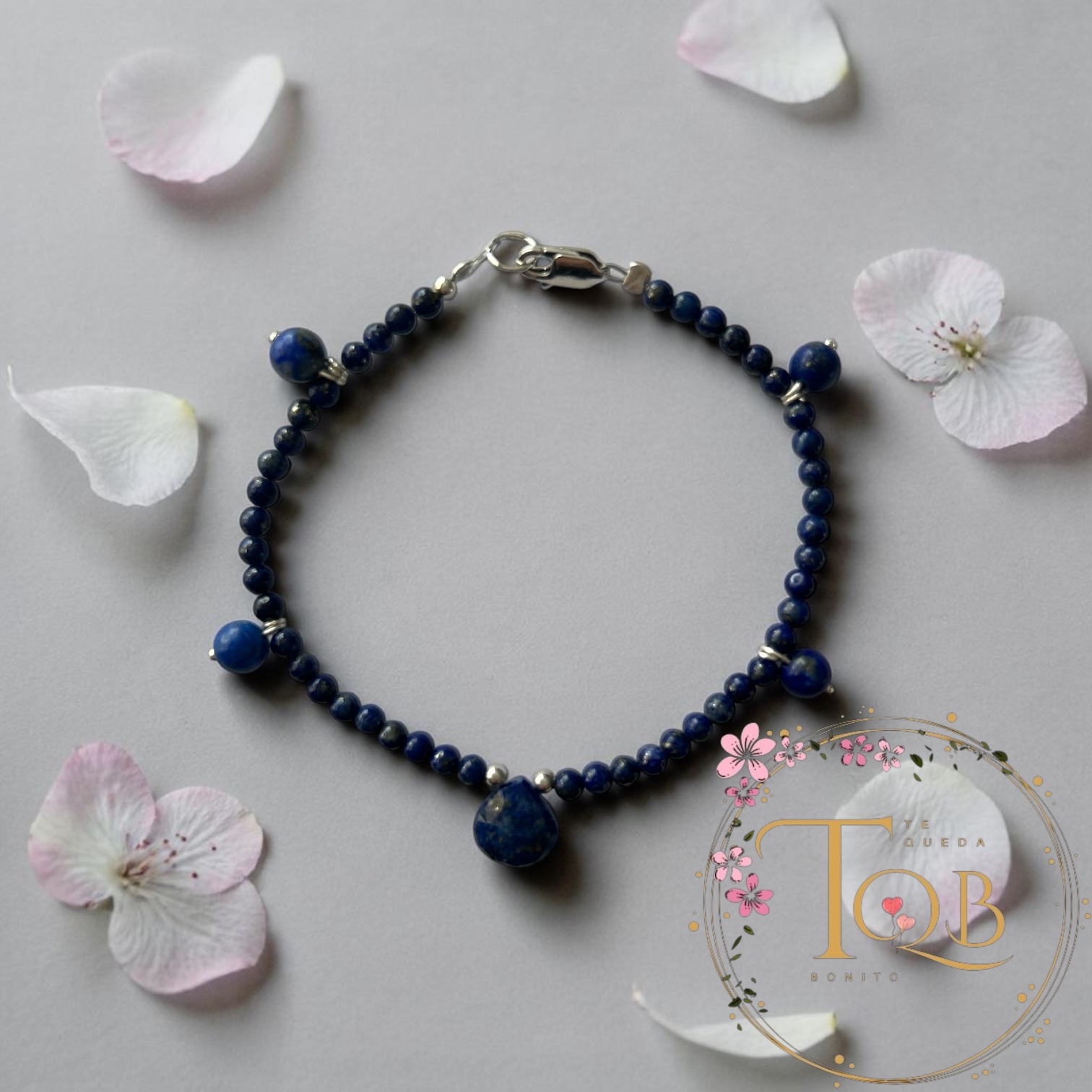 Pulsera de Lapislázuli Natural con Dije de Gota y piezas de Plata 925 19cm — Hecha a Mano