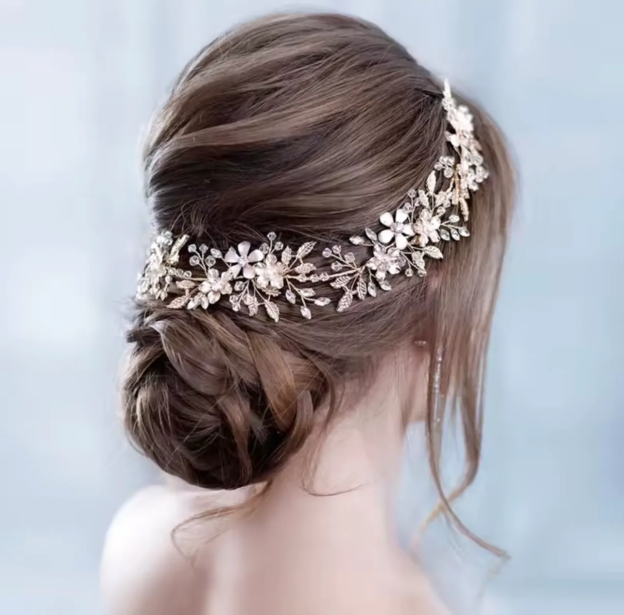 Tiara elegante y magnífica